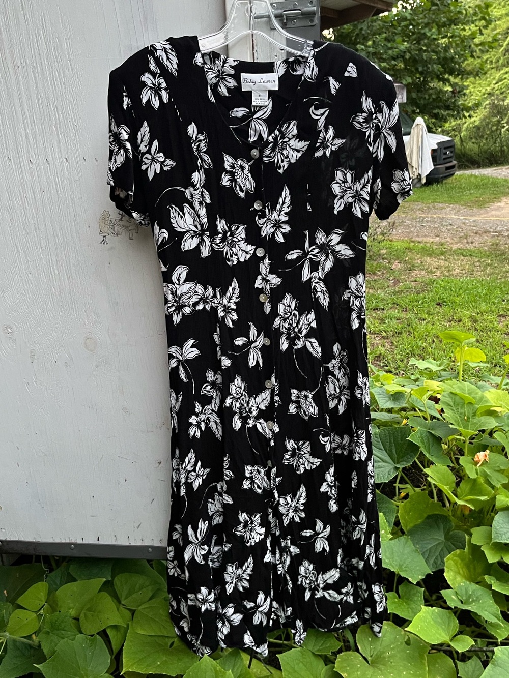 Betty Louise Black Floral Button-Front Dress